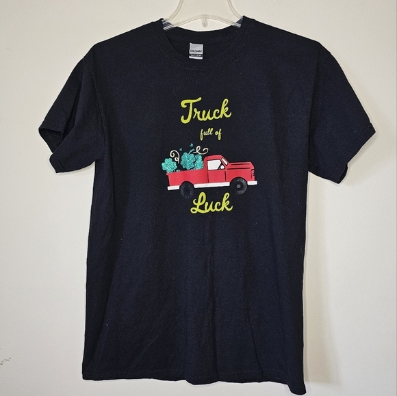 Gildan Truck Full of Luck Graphic Tee Size Medium - Picture 3 of 6